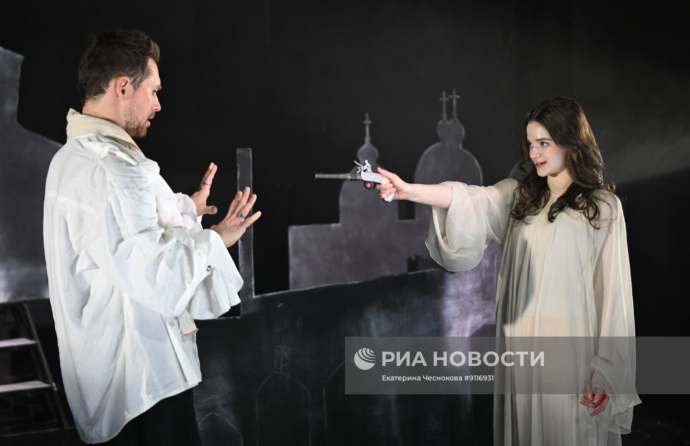 Спектакль "Казанова. Цветаева" в Театре Гоголя