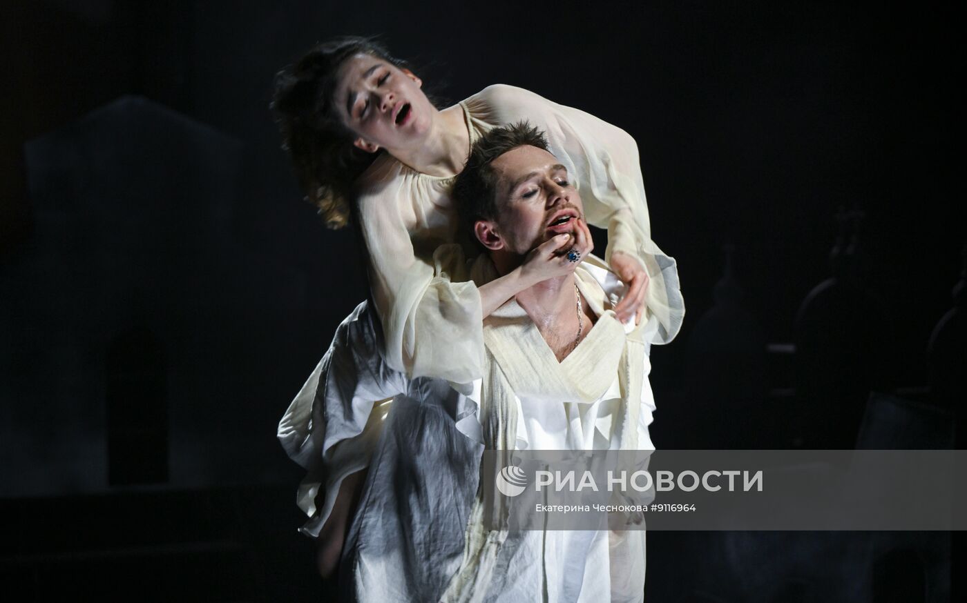 Спектакль "Казанова. Цветаева" в Театре Гоголя