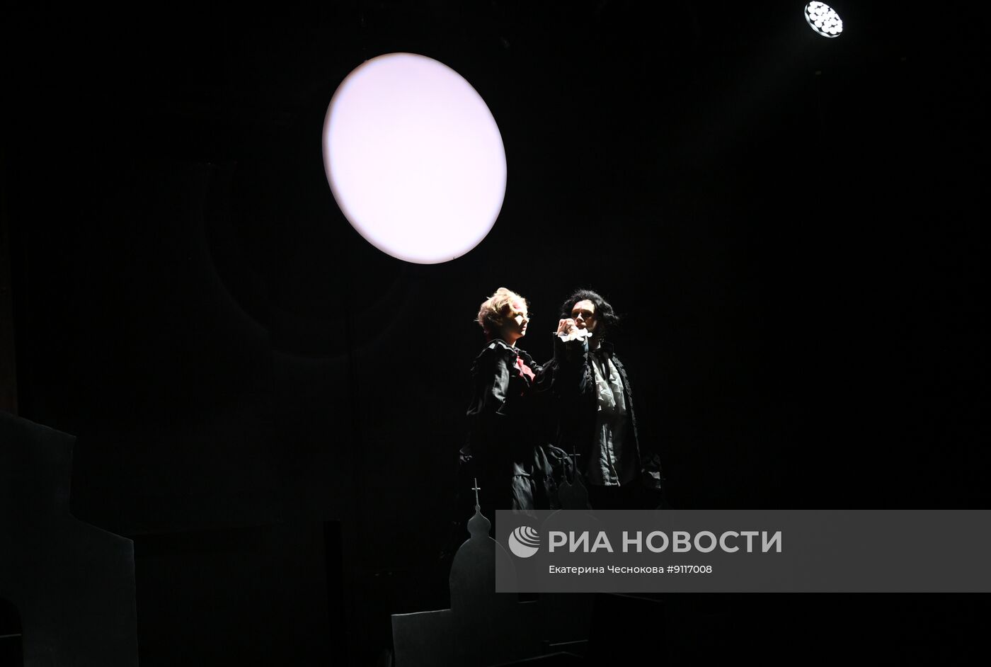 Спектакль "Казанова. Цветаева" в Театре Гоголя