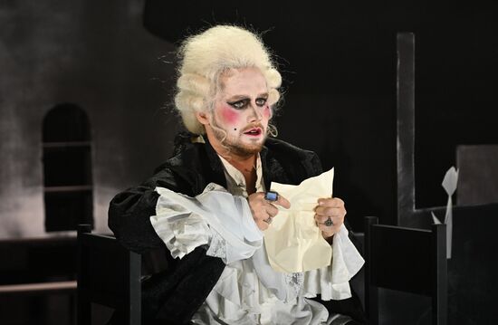 Спектакль "Казанова. Цветаева" в Театре Гоголя