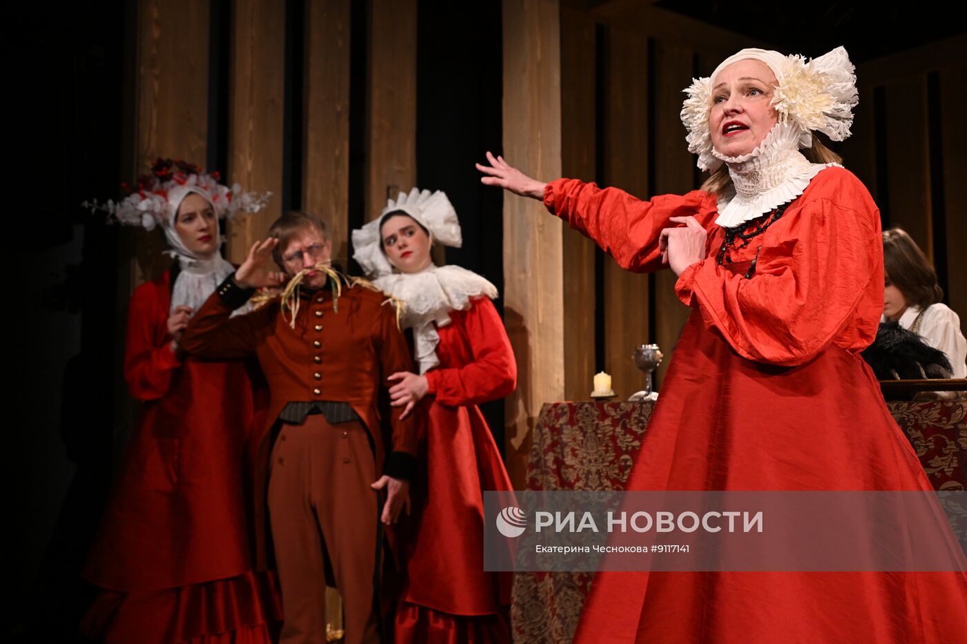Спектакль "Дубровский" в "Покровка.Театр"