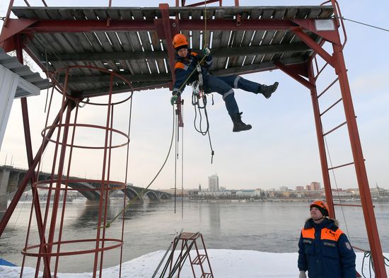 Работа женщин-спасателей в Красноярском крае 