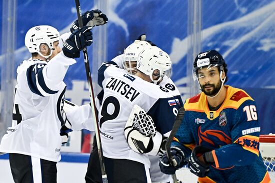 Хоккей. КХЛ. "Драконы" (Шанхай)  – "Сибирь" (Новосибирская область)