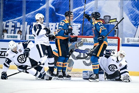 Хоккей. КХЛ. "Драконы" (Шанхай)  – "Сибирь" (Новосибирская область)