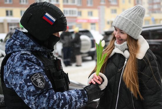 Подготовка к празднованию Международного женского дня в России