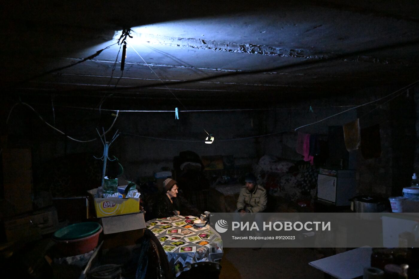 В прифронтовой поселок в ДНР доставили гумпомощь