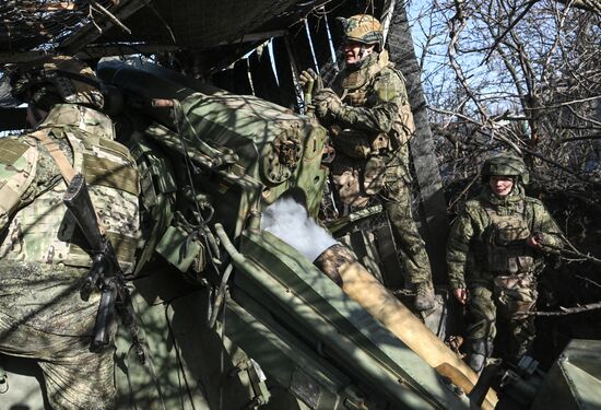 Боевая работа расчета пушки "Гиацинт-С" на Днепропетровском направлении СВО