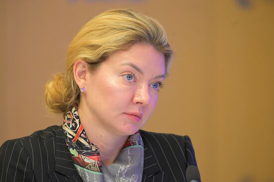 Круглый стол Экспертного института социальных исследований на тему: "Партия "Новые люди": итоги, планы и перспективы"