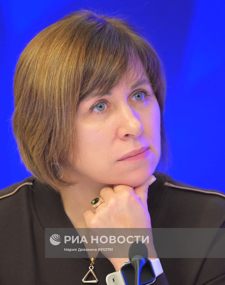 Круглый стол Экспертного института социальных исследований на тему: "Партия "Новые люди": итоги, планы и перспективы"