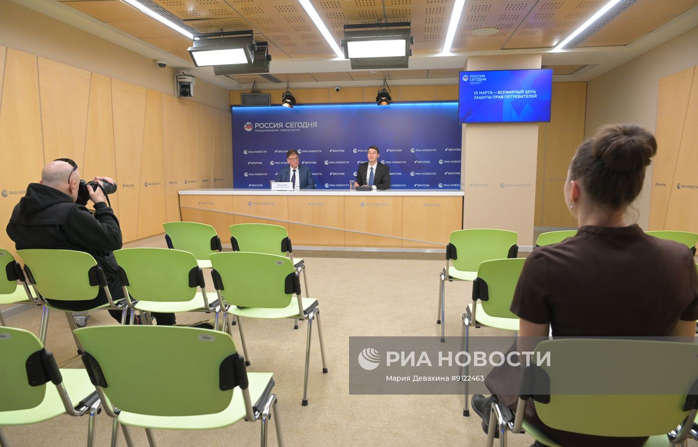 П/к начальника Управления федерального государственного надзора в области защиты прав потребителей Роспотребнадзора Олега ПРУСАКОВА