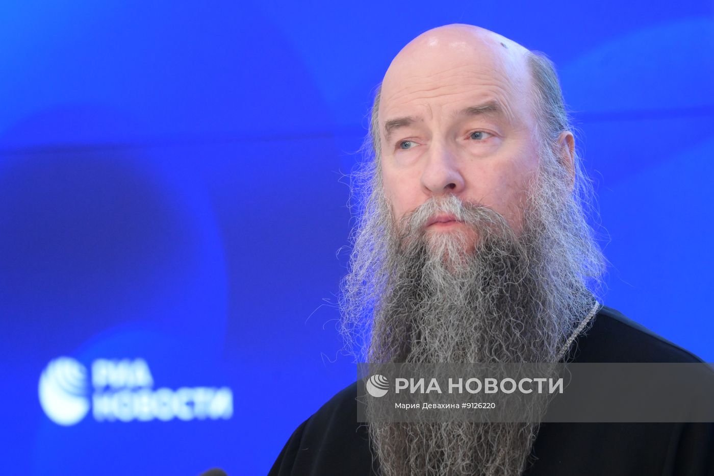 Круглый стол "Традиционные религии как предмет информационной политики вуза в Год национального единства"