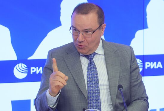 П/к приуроченная к старту XXVII рейтинга "ТОП-1000 российских менеджеров", который в 27-й раз проводит Ассоциация менеджеров