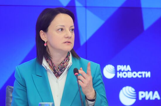 Круглый стол Экспертного института социальных исследований на тему: "Эпоха единения: 12 лет событиям Крымской весны"