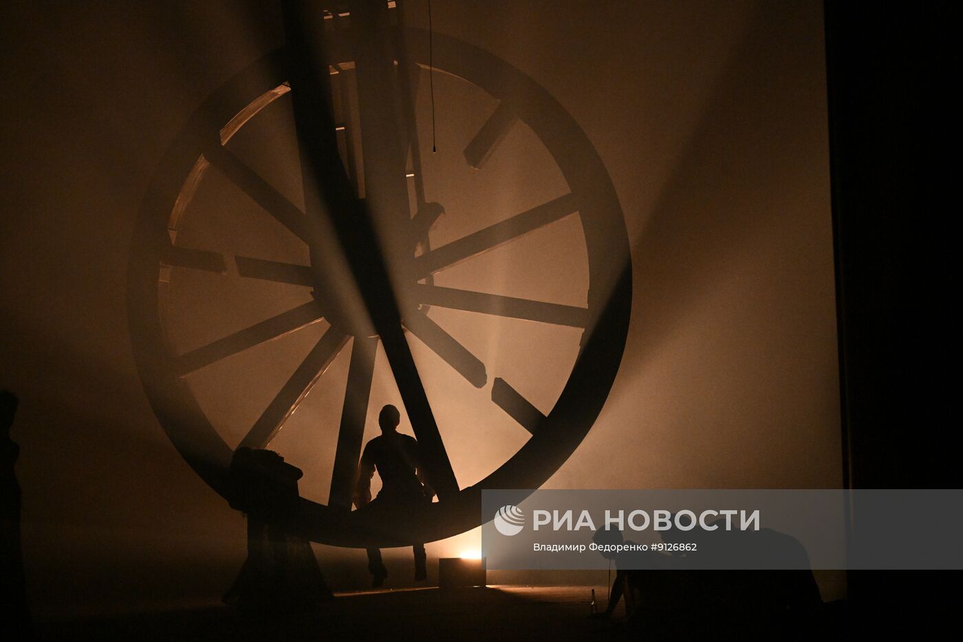 Спектакль "Фауст" в театре им. Евг. Вахтангова 
