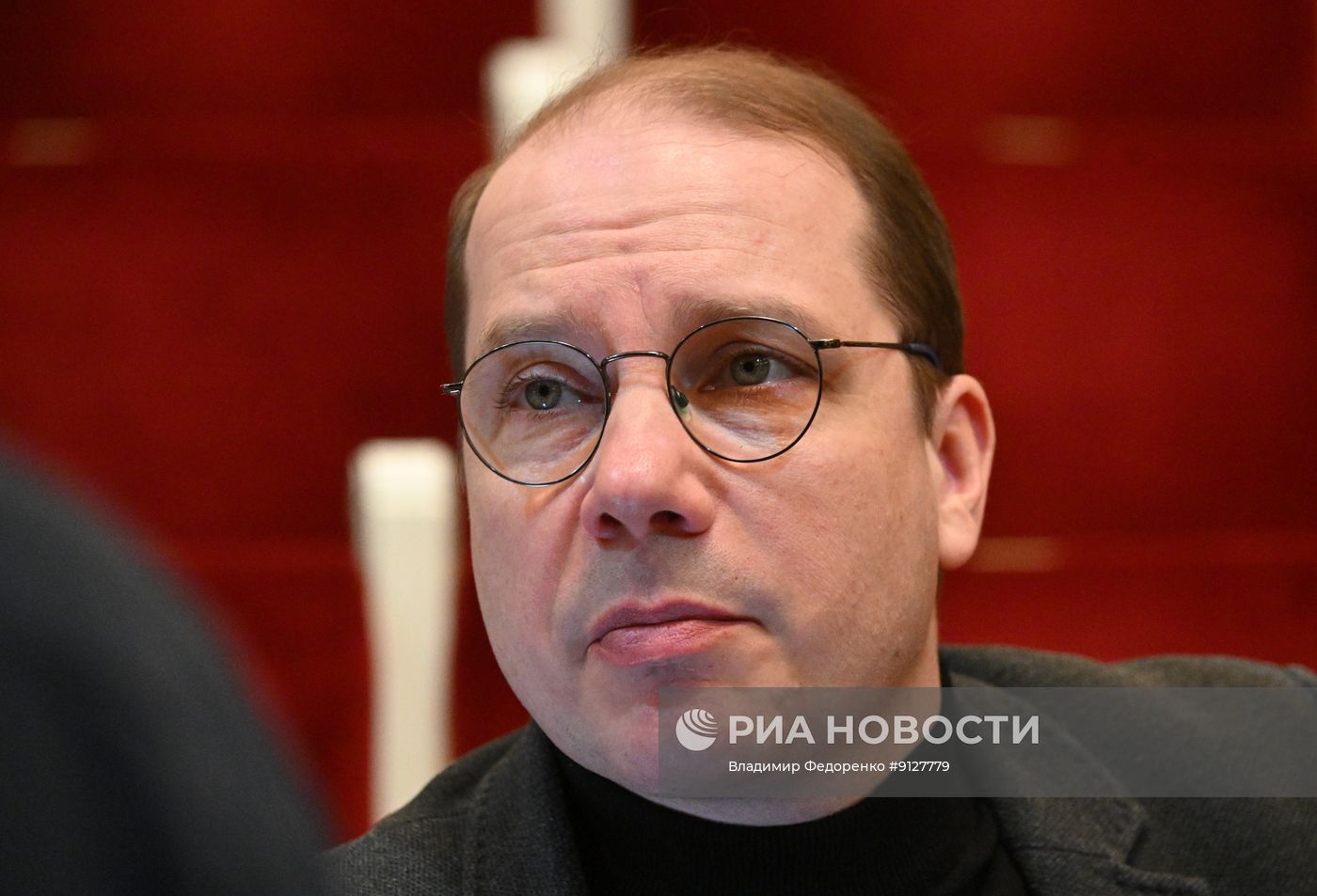 Спектакль "Белая гвардия" в Малом театре