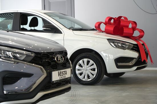 Продажа машин в автосалоне LADA в Мариуполе