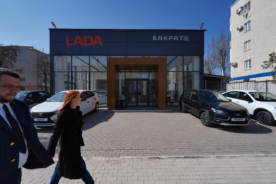 Продажа машин в автосалоне LADA в Мариуполе