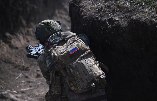 Подготовка военнослужащих ВС РФ на полигоне на Запорожском направлении СВО