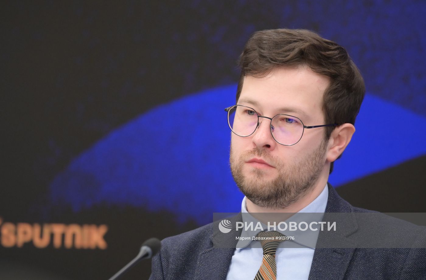 Круглый стол о современных тенденциях в экономической и политической жизни Британии и отношениях Лондона, Вашингтона и Брюсселя