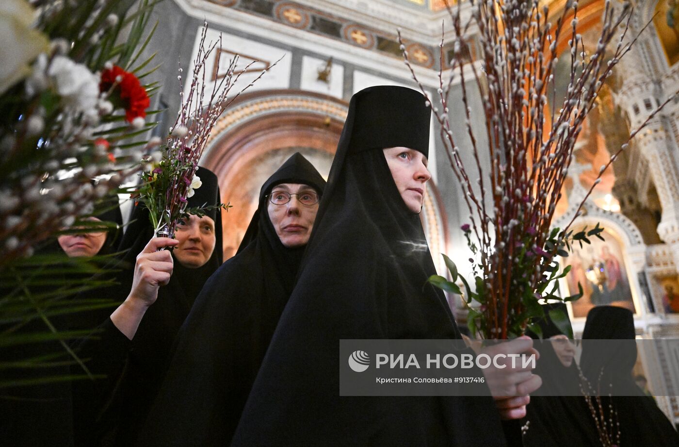 Патриаршее служение в канун Вербного воскресенья