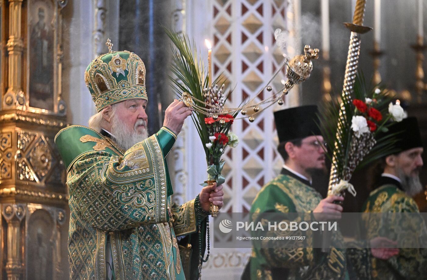 Патриаршее служение в канун Вербного воскресенья