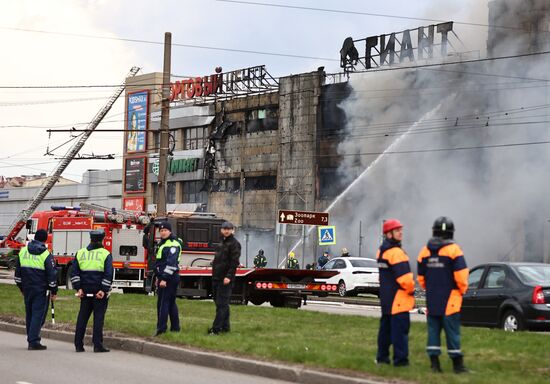 Пожар в торговом центре в Калининграде