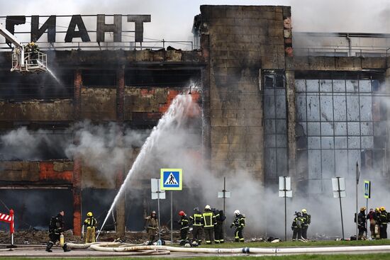 Пожар в торговом центре в Калининграде