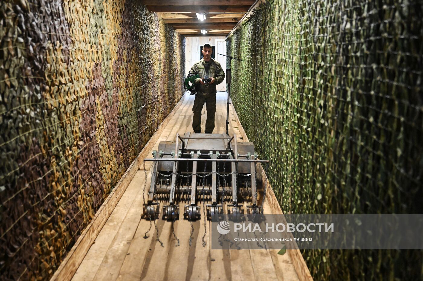 Лаборатория по сборке беспилотных наземных платформ группировки войск "Запад" на Харьковском направлении СВО