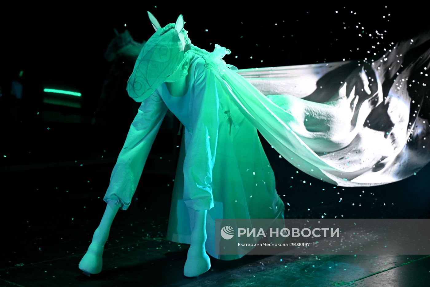 Спектакль "Морфий" в театре Гоголя в Москве