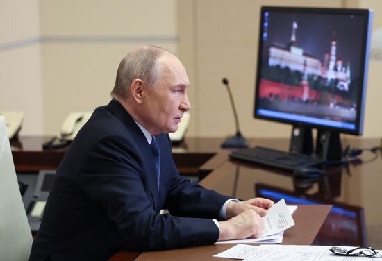 Президент Владимир Путин провел совещание по ситуации в Дагестане в связи с паводками