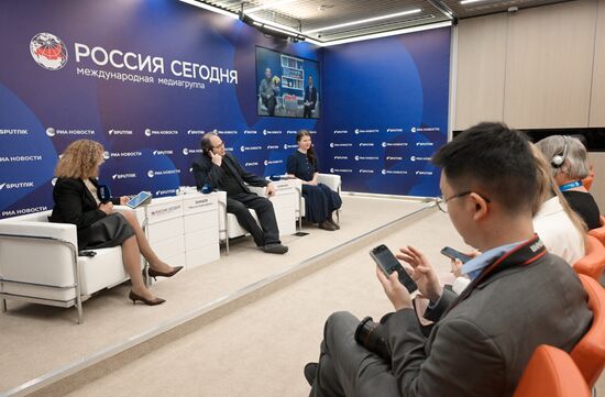 Всемирный день книги: российско-китайский литературный диалог