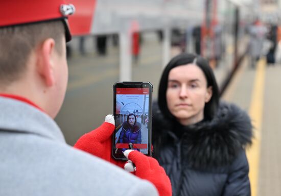 Тестирование сервиса посадки в поезд по биометрии