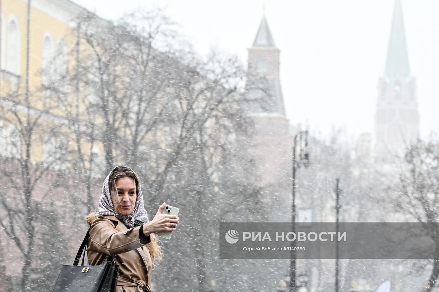 Снег в Москве