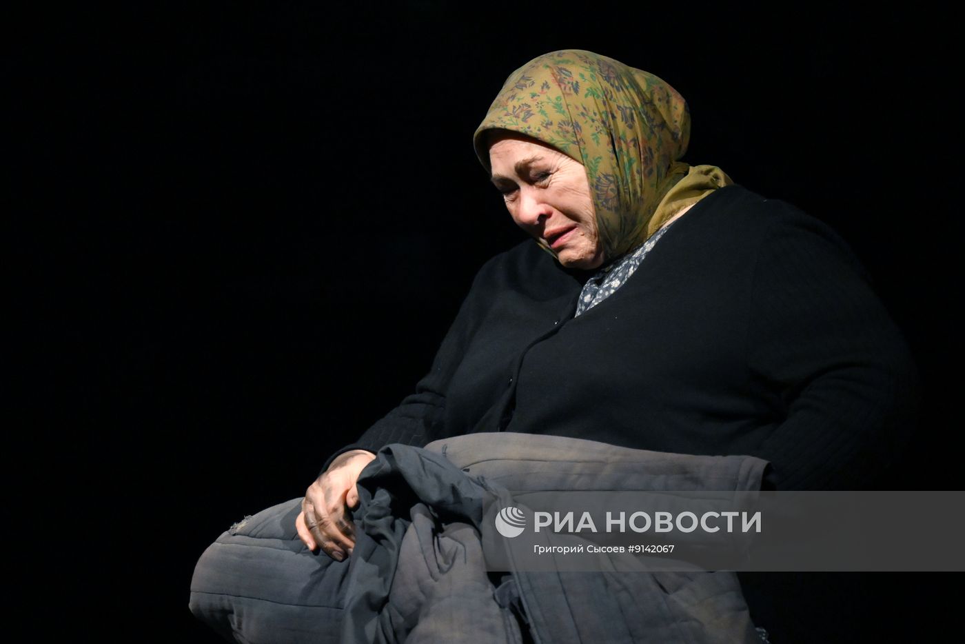 Репетиция спектакля "Материнское сердце" в постановке БДТ имени Г. А. Товстоногова в Москве