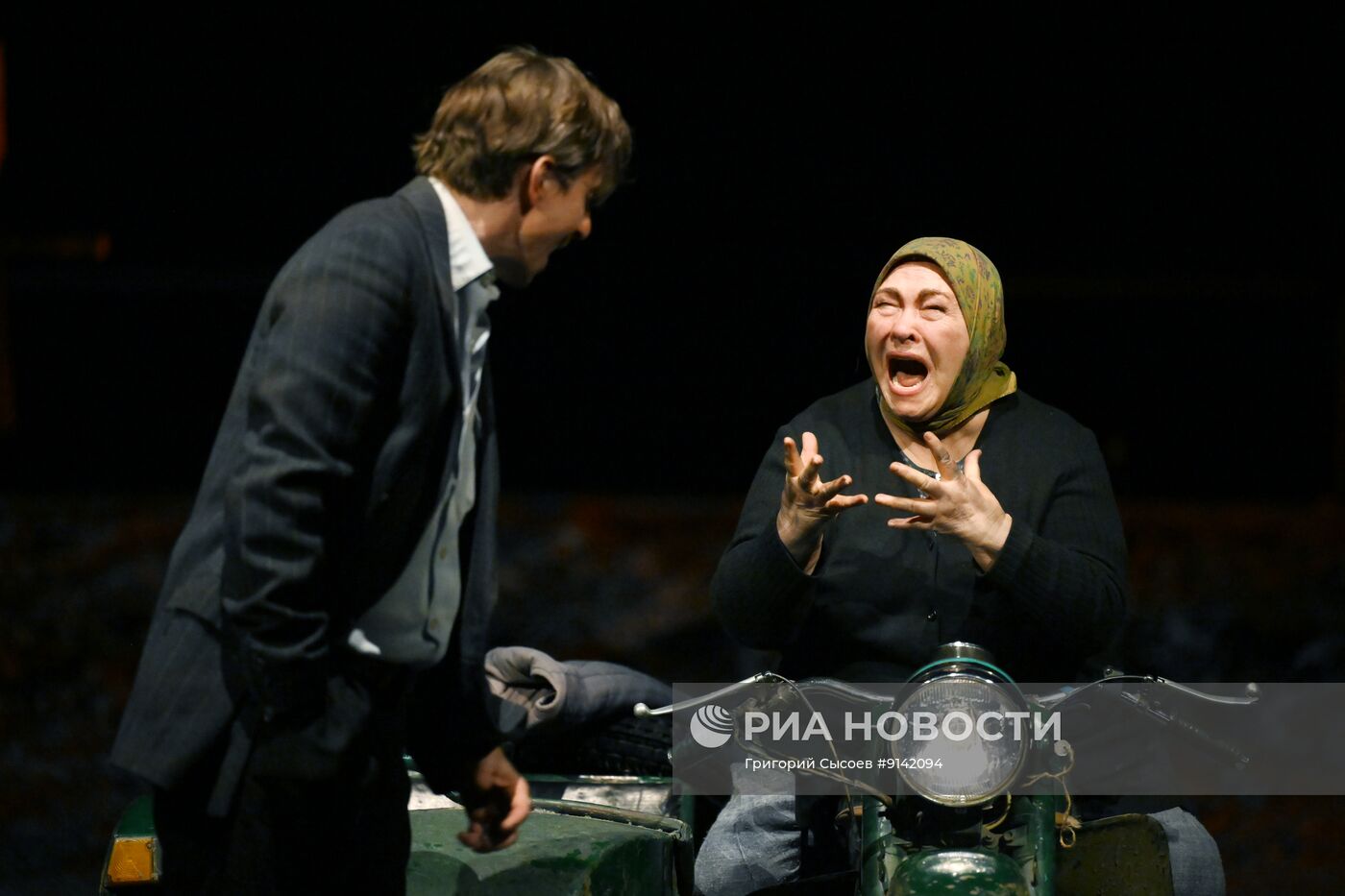 Репетиция спектакля "Материнское сердце" в постановке БДТ имени Г. А. Товстоногова в Москве