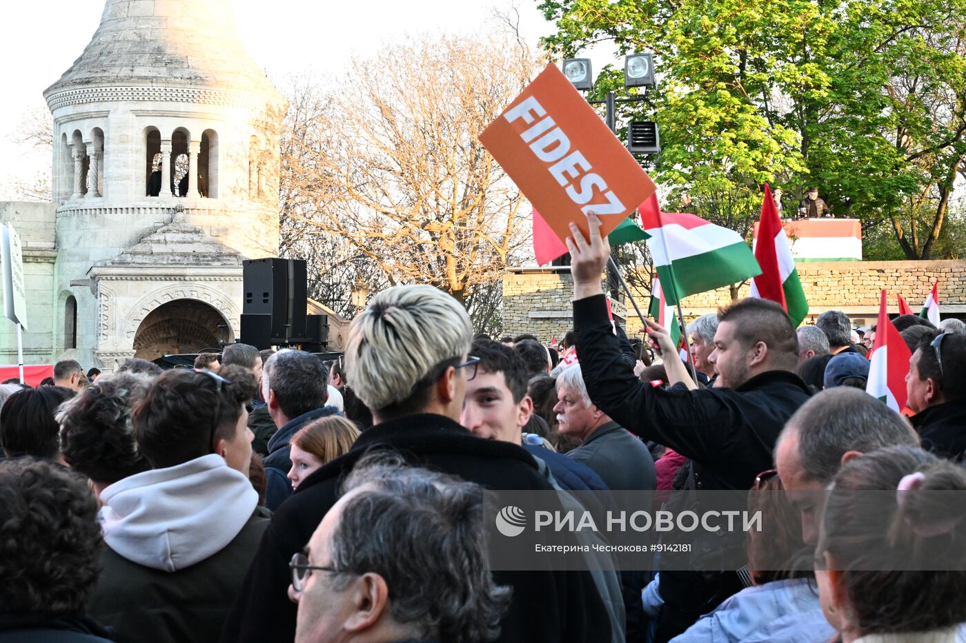 Митинг сторонников Виктора Орбана в Будапеште