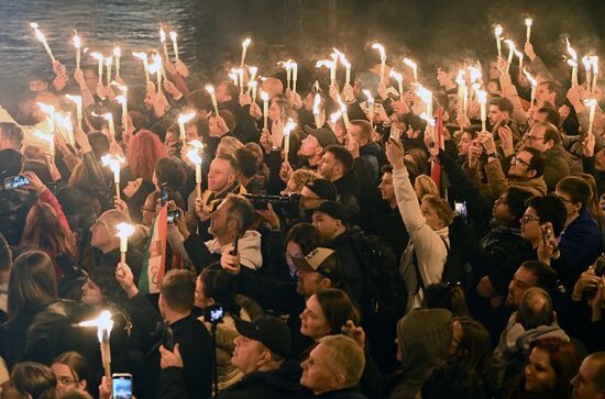 Партия Петера Мадьяра "Тиса" побеждает на выборах в Венгрии