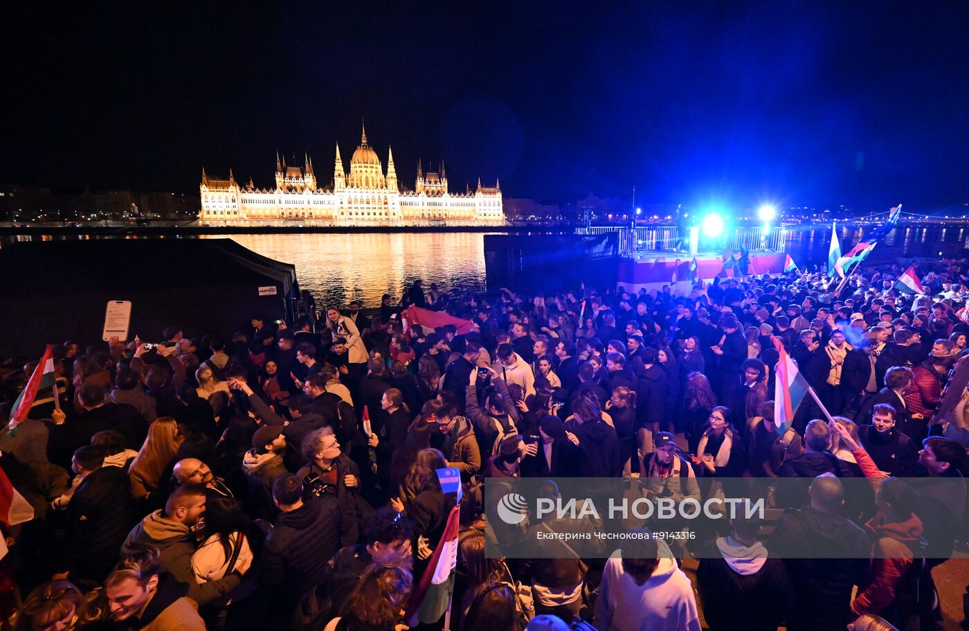 Партия Петера Мадьяра "Тиса" побеждает на выборах в Венгрии
