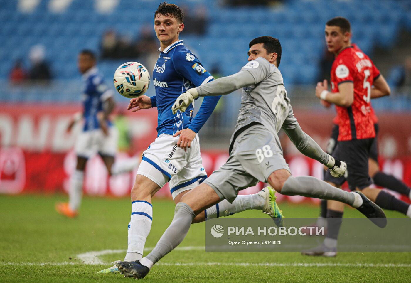 Футбол. РПЛ. "Акрон" (Тольятти) -"Динамо" (Москва)