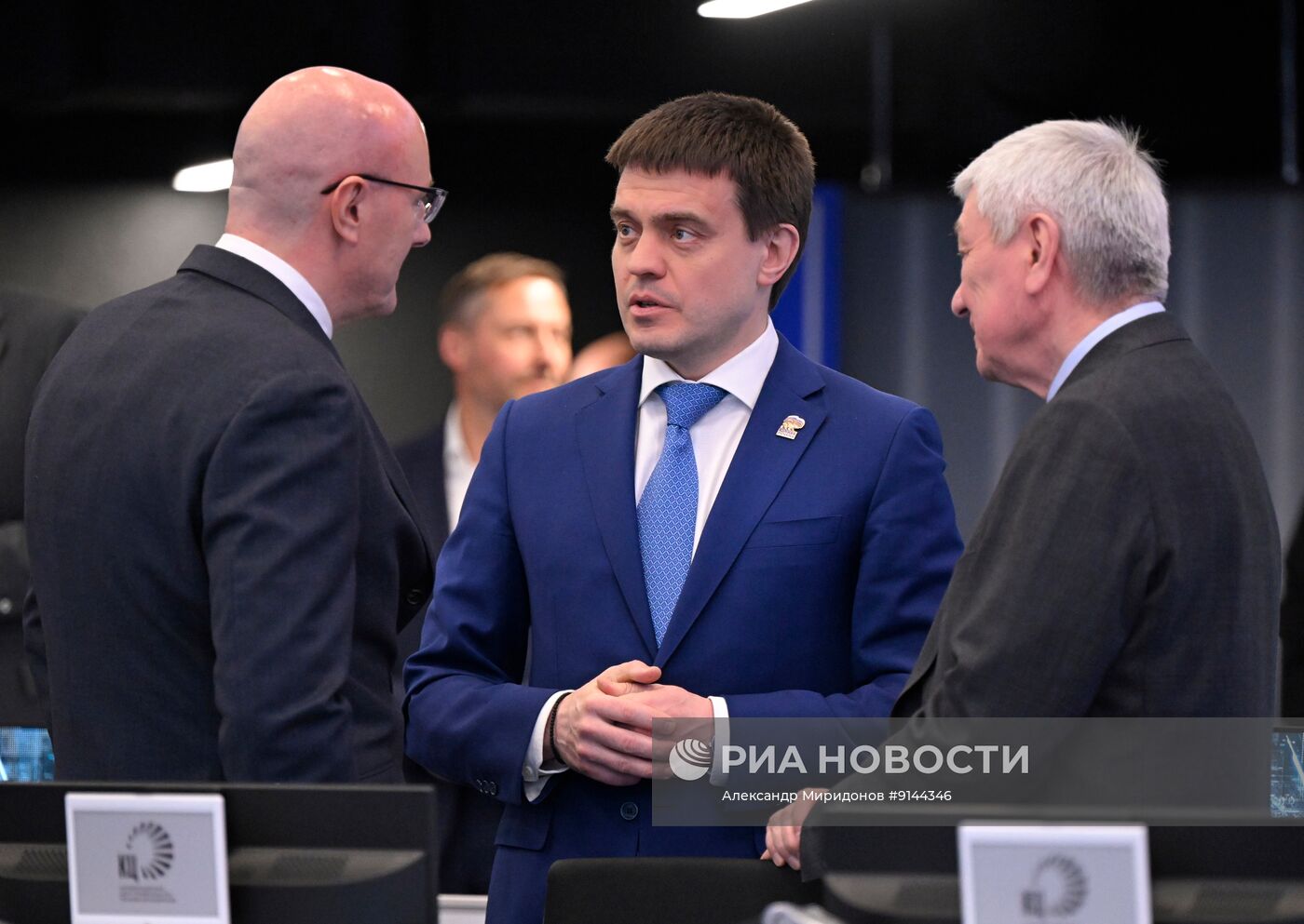 Стратегическая сессия правительства РФ "О прогнозе потребности в кадрах и мерах по обеспечению экономики кадрами"