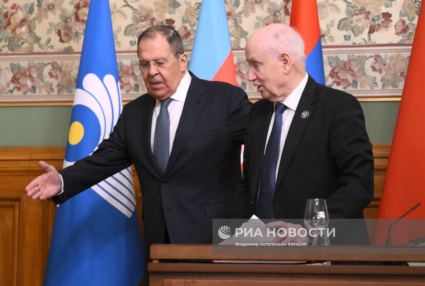 Заседание совета глав МИД СНГ в Москве