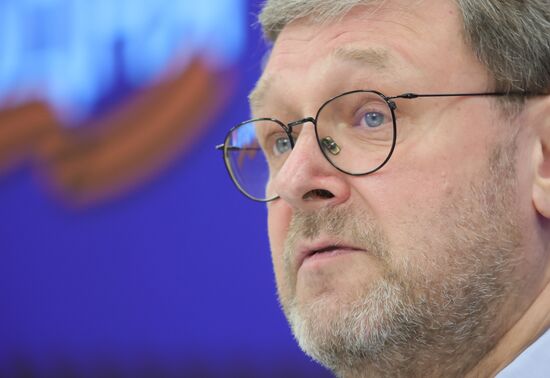 Брифинг заместителя Председателя Совета Федерации Константина Косачева