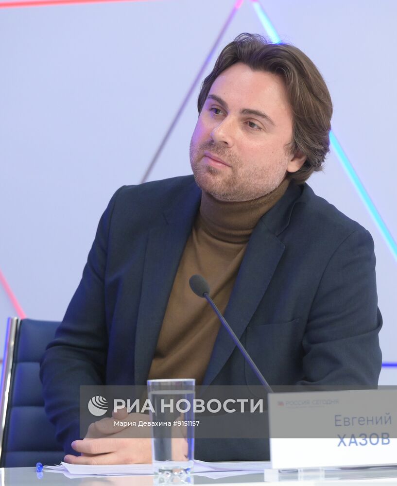 Театр сатиры: премьера спектакля "Физики"