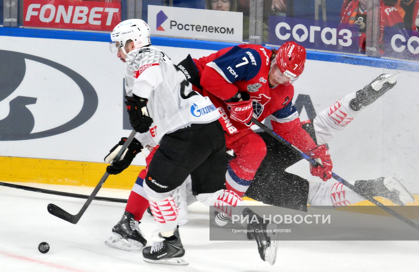 Хоккей. КХЛ. "Локомотив" (Ярославль) - "Авангард" (Омск)