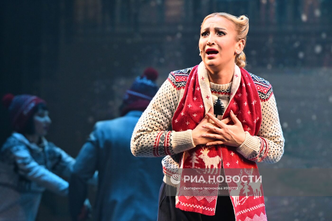 Спектакль "Покровские ворота" в театре "Русская песня" 