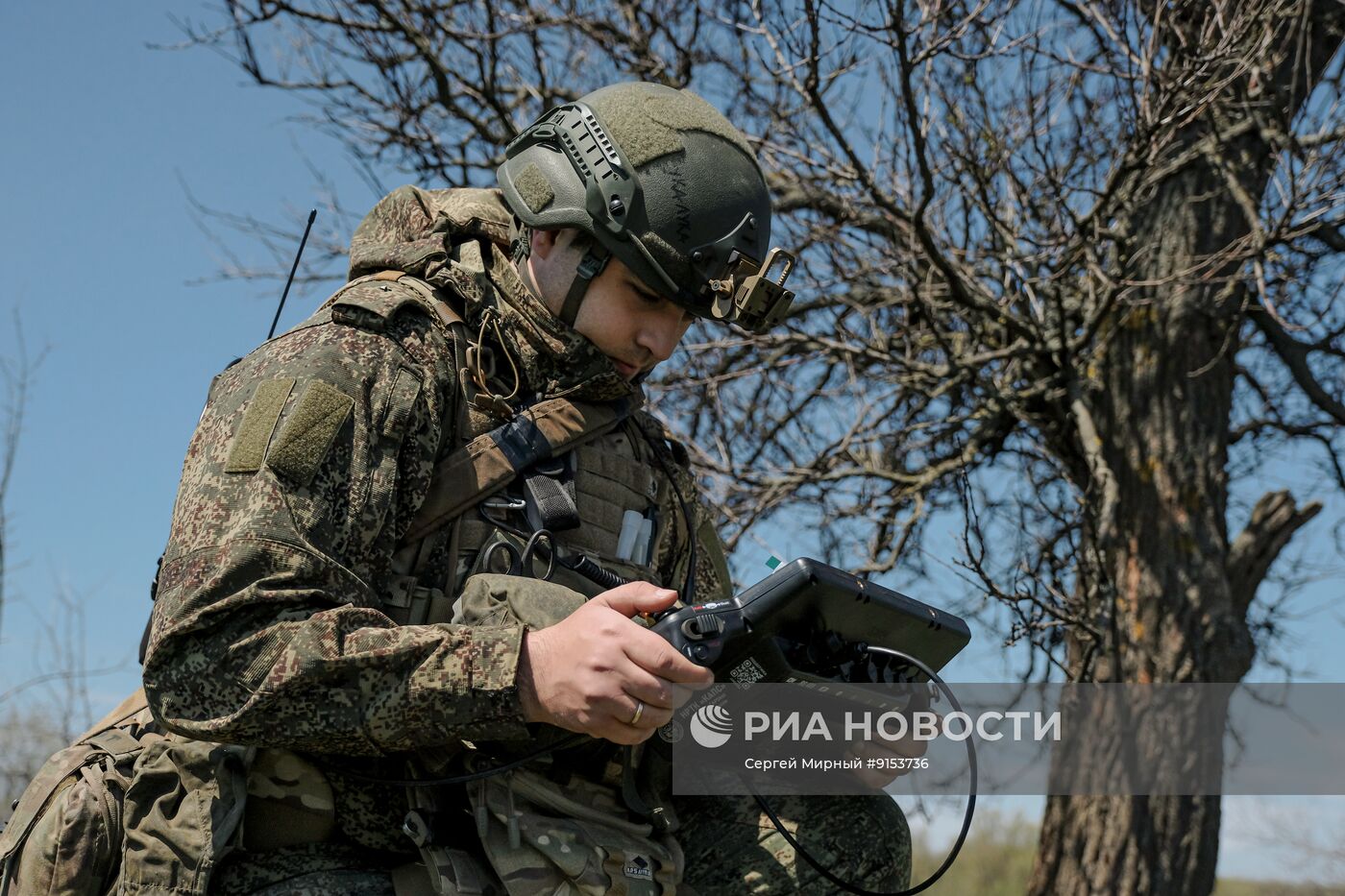 Использование робототехнического комплекса "Курьер" в зоне СВО