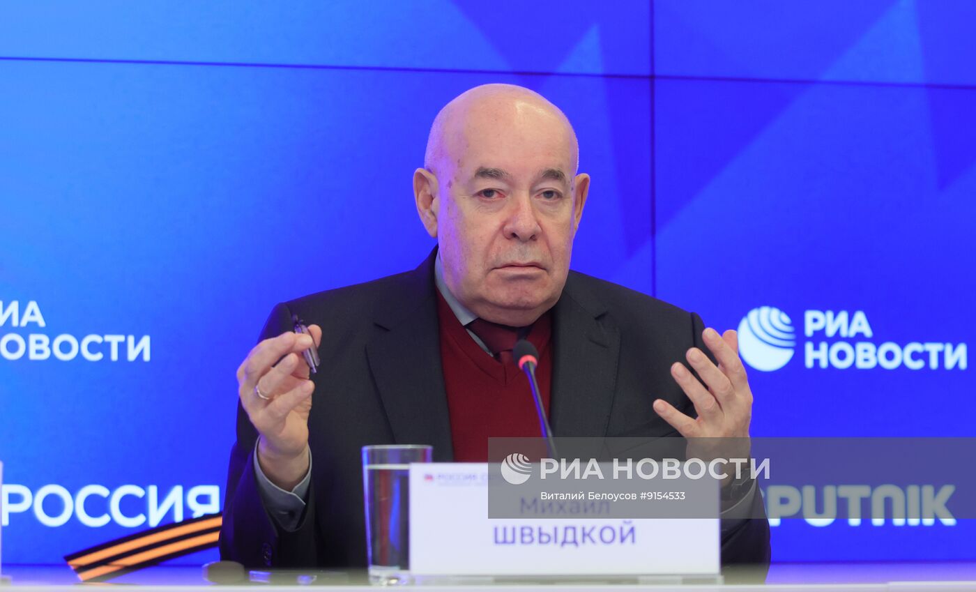 Государственный академический Малый театр: лаборатория для драматургов "От Руси до России"