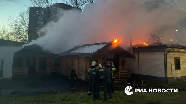 Пожар в кафе "Чайхана" в подмосковном поселке Путилково