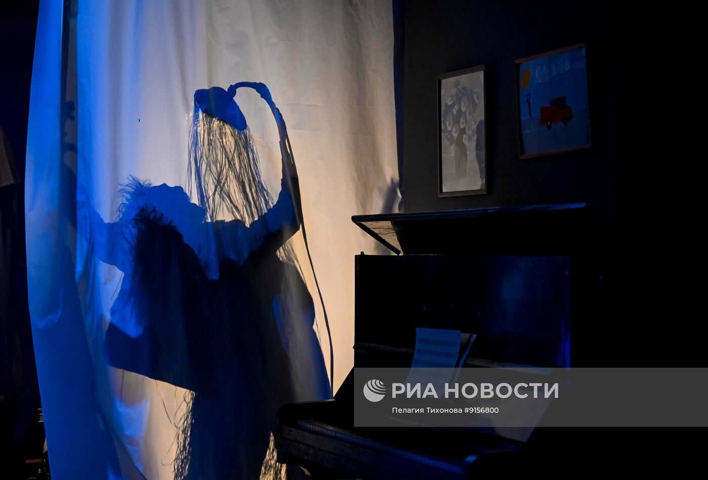 Спектакль "От мычания до звучания" в театре "Мастерская П.Н. Фоменко"