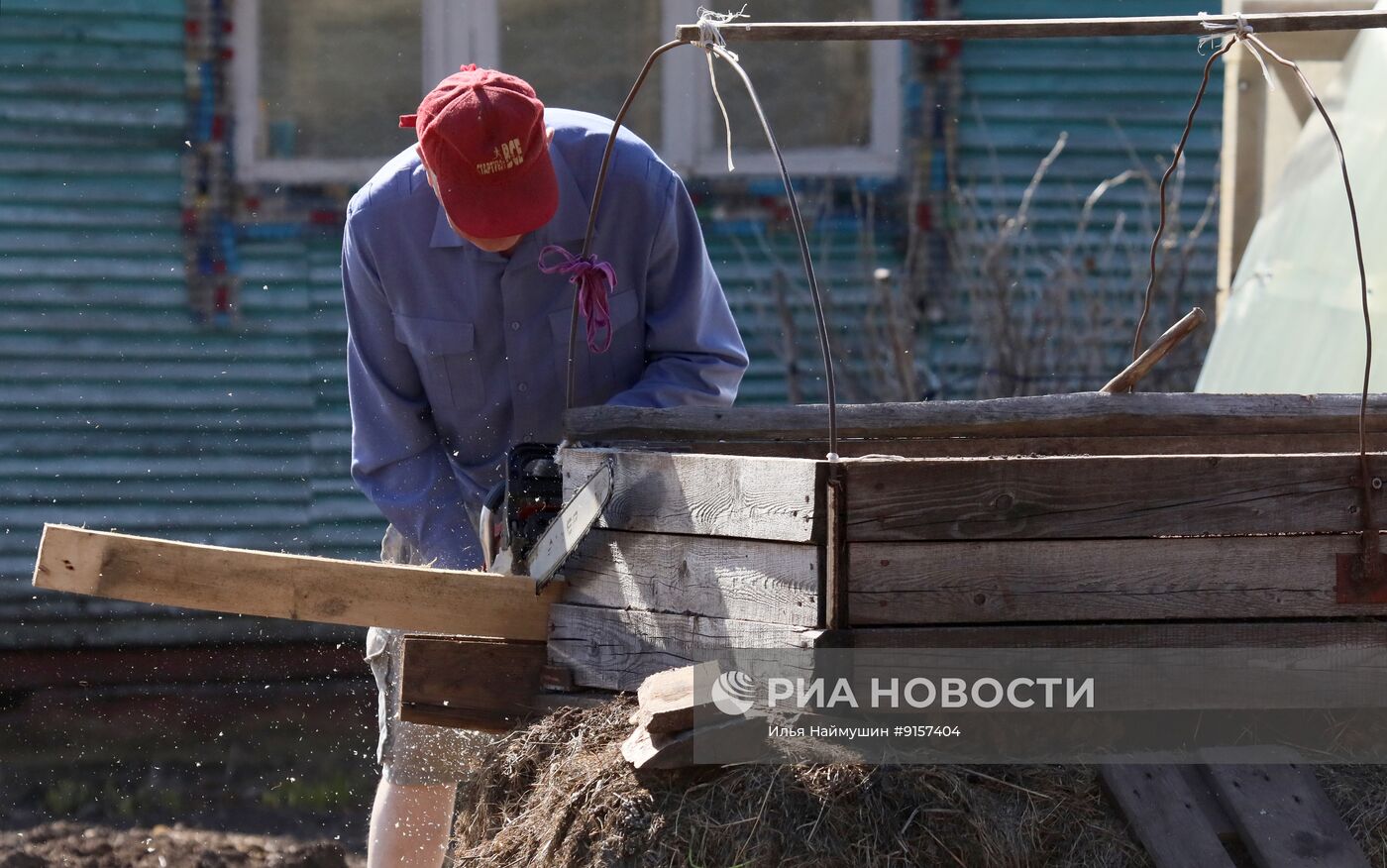 Весенние работы на дачных участках в Красноярском крае